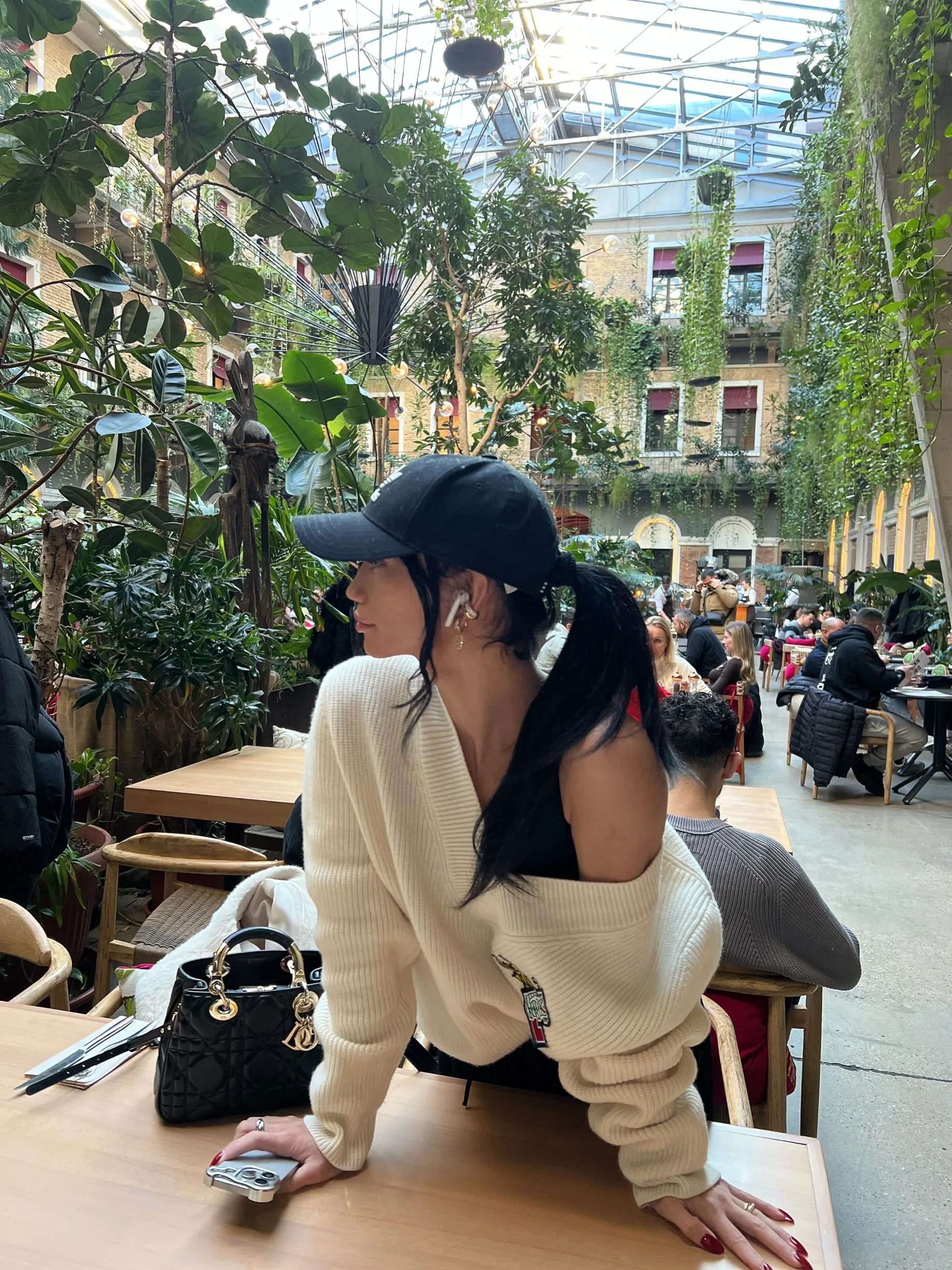 WildSuki-Mai escort Hamburg